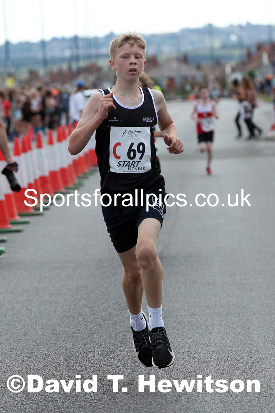 Boys under-15s 2021 Northern 6 and 4 Stage and Young Athletes Road Relays, Redcar. Photo: David T. Hewitson/Sports for All Pics
